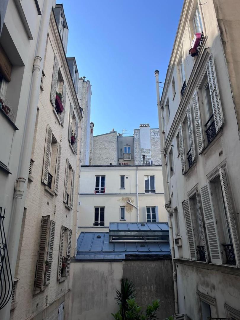 Parisian Charm, Modern & Quiet Appartement *