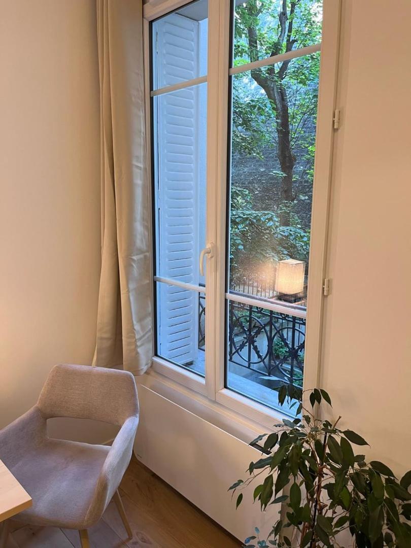 Apartment Parisian Charm, Modern & Quiet